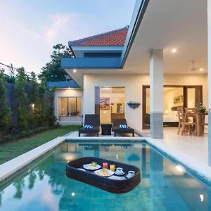 *** Hotel Kubu Petitenget Indonesia
